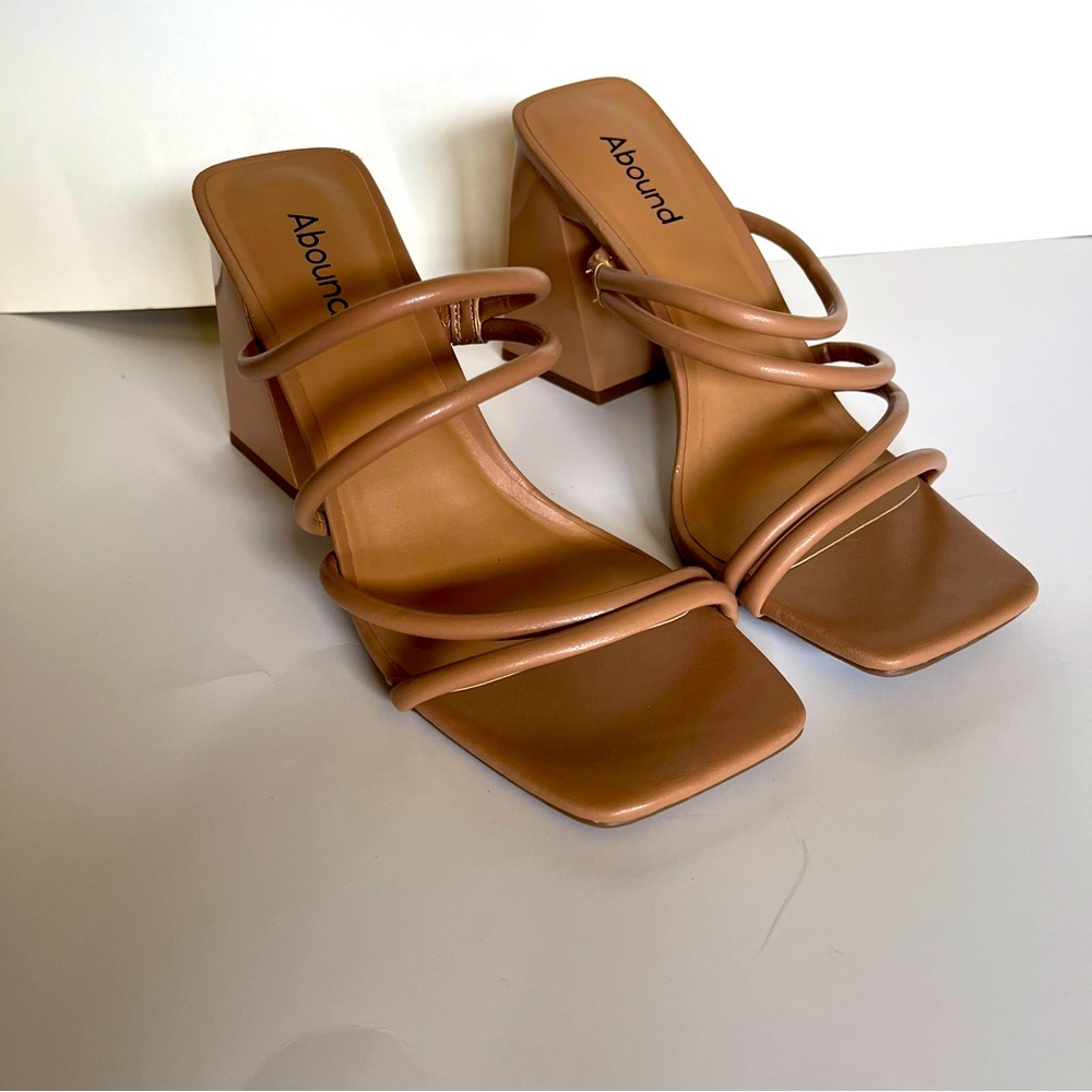 Abound Women’s Austin Strappy Sandals Size 8 M Tan Beige